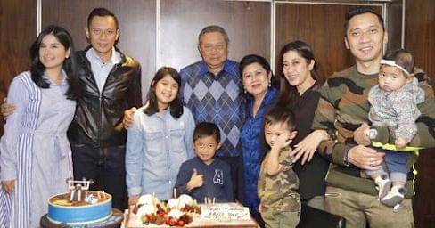 Instagram.com/aniyudhoyono